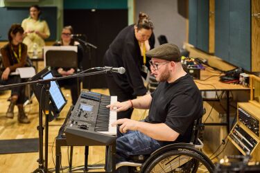 Harry Bassett at keyboard during TOLIL Residenecy